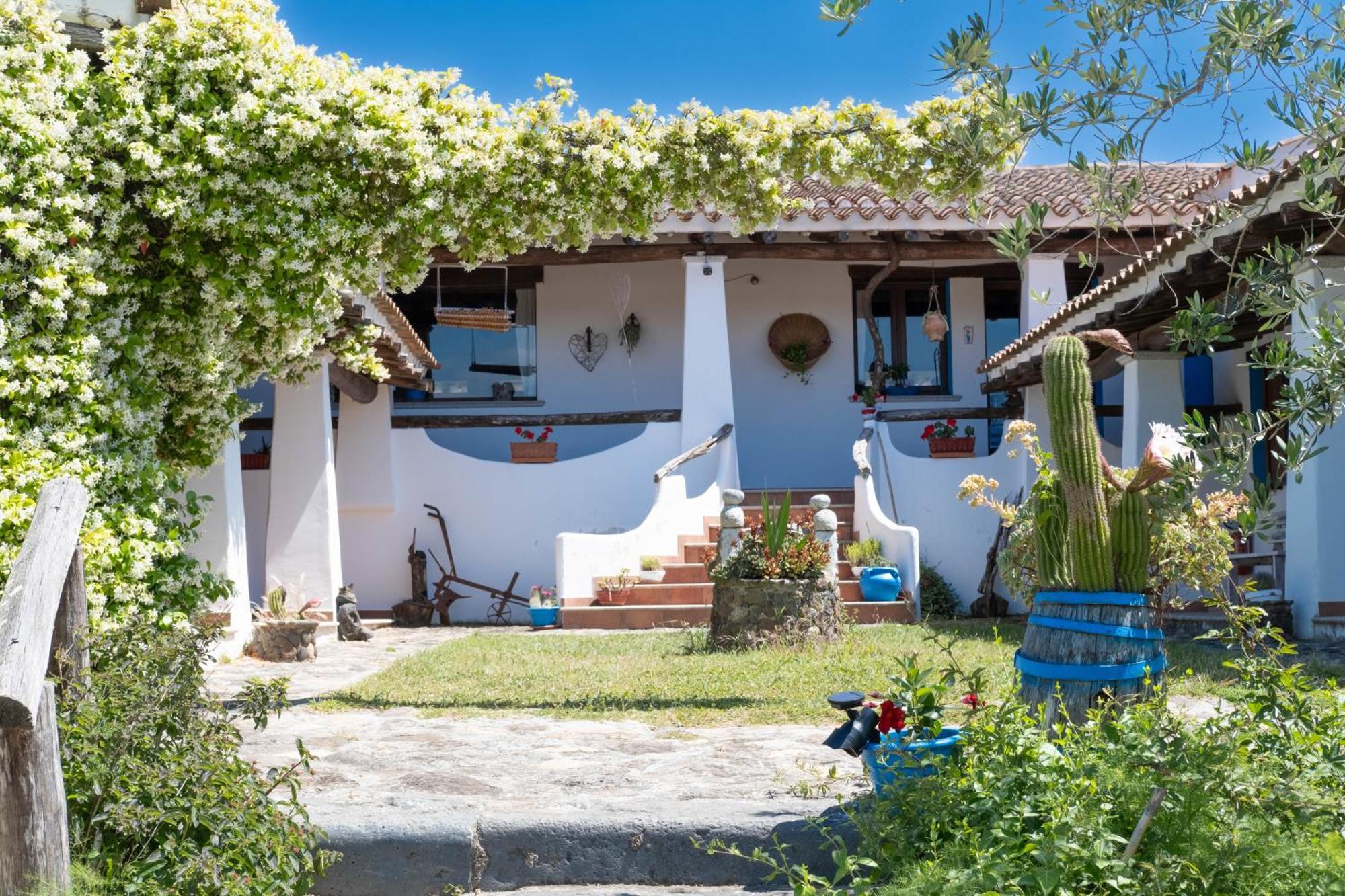 Tenuta Don Ballore Galtellì Kültér fotó